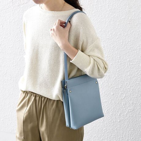 [^ԁF720010119]y25SSz POINT E̒\R[fɓ݂AKxȑ݊vXĂAXNGA^̃|VFbgBOw\ōׂ̂oɎ[₷̂|CgBԂȃTCYƓV}OlbgtȂ̂ŗs̍ۂȂǂ̃TuobOƂĂłB̏íACAGꓙŐF邱Ƃ܂B܂Anhti𖳗ɈȂŉB݂̐FZpł́ARyяƖɂAʏ̎gpł኱̕ϑސF͔܂BBtiĎgpꂽꍇA͋ɓx̕Sꍇ́Atyѐijꍇ܂̂ŁA戵ɂ͂ӂB̐íAՌ̍ۂ̓e̕ی͏o܂Bɐ@AMAꕨ̔j₷e̕یɂ͓KĂ܂̂ŁAgp̍ۂ͂ӂB܂͓edAsȕ̏ꍇ́Aʏ̎gpłij鋰ꂪ܂̂łӂBOł̎Be摜́A̓ŐFقȂČꍇ܂Bi̐F́AX^WIł̏ڍ׉摜QƂBipׂɁAAeV^OEl[KmF̏Ap͂舵B摜̏i̓TvłBۂ̏iƎdlAHATCY኱قȂꍇ܂B