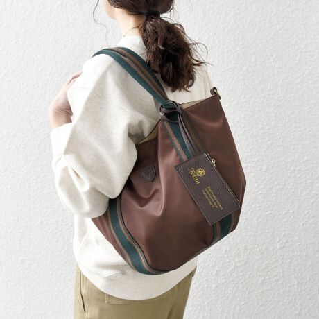 [^ԁF720010122]y25AWz POINT Eybg{g500ml[\E|Pbg~2At@Xi[t|Pbg~1lC2WAYg[g^AI[V[YgfނŕʒBC̔zFJ[ɂ܂BJWAɂȂ߂lȕ͋CɎdオ悤A򊴂̂iCngpByʂ̎[ɍœKȓ|PbgtŁAʋΗpƂĂg̗ǂiłBLƃg[ĝ悤ɂg2WAYdlɁB̓̃R[fBl[gCɂāA͋CςĂy݂܂ByFolnazitHijtHiƂ́AForme NaturaliRȌ`jɗRBx[VbNȌ`x[XɁAghɗꂸAĂĂOȂڎwĂuhBe[v̐Fɂ̍ꍇ܂̂łBȋfނɂāAVRfދyѐFĂfނ̂قƂǂA̋Zpł́ASɐF鎖͂ł܂B̒łɓVRfށivAȁAJSn̑fޓj̔ZF̂gp̋C⊾AJȂǂŔGꂽԂł̑̕Ƃ̐ڐǴAFڂfގ̂̐FނNꂪ܂Bߕ̒piɔnj̍ۂɂ͏[ӉB܂AAJȂǂŔGꂽꍇ́A悭ĂAgpBۊǂ鎞́AC̑ꏊ͔ĉBOł̎Be摜́A̓ŐFقȂČꍇ܂Bi̐F́AX^WIł̏ڍ׉摜QƂBipׂɁAAeV^OEl[KmF̏Ap͂舵B摜̏i̓TvłBۂ̏iƎdlAHATCY኱قȂꍇ܂B