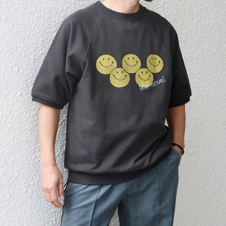 [^ԁF712110066]ĵ郆jtH[[J[ɕʒCオX}CXEFbgTEEyfޓz򂹂Fŕ͋C闠ѐngpBʏTVcł́A\łȂc݂̃XEFbgfނłBCgEFCgł̂ŁAďĂ܂ByfUCzX}C}[NvgƎhJfUC{ʒACeBJt5FWJŃ|bvȃfUCɎdグĂA̕ɂIXXłB܂AOǂłp\Ō̃\bh̖ʂ́AXEFbgȂł͂̎񌳂VK[bgɐt߂Ƀuh}[N{fUCB̓̋CR[fBl[gɂĒy߂ACeƂȂĂ܂Iyathletic wear MASON / C\z1950N`80NAAX`bNEFA𒆐SɑSĂ̕Lw爤A烆jtH[AfC[EFAƂĂʁB\Iȃ[̃AXeBbNTVc̑ɂAx[X{[Vcx[X{[pcALACewZƃ`[ɍ̗pĂ܂B݂ȂÒt@𒆐SɕLNwxĂ܂B----------------------------nF򊴁Fň݁FʐLkFL蓧F􂢁F----------------------------yӎzipׂɁAAeV^OEl[KmF̏Ap͂舵BBeɂ̓p\REX}[gtHȂǂ̉{ɂāAۂ̐FƈقȂČꍇ܂B@i̐F͏iP̂ŎBe摜QƂB摜̏i̓TvłB@ۂ̏iƎdlAHATCY኱قȂꍇ܂B