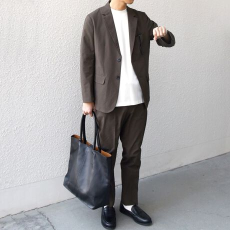 [^ԁF717110005]rWlXEJWAɎgVATbJ[fނtĂɃsb^̃ZbgAbvX[cyfޓzXgb`fނłgpVATbJ[ngpBXgXt[ȒSnȂALтƖ߂̂Ō^ꂵɂAI̔яoȂǂɂfނłBVATbJ[fނł̂ŌyʂŔꂪǂAɂd󂵂܂Bƒł̃eiX\Ȃ̂ꂵ|CgyfUCzrWlXV[ɊԈႢȂ̃LC߃ZbgAbvB2{^WPbgƃXbNXpc̃Zbg̔łByʂ~j}ȃfUC͏tĂɍœKŁACi[ŃJWA_E邱ƂŕigɂWPbgƃpc͒Piłg邽߁AR[fBl[g̕LĂACeƂȂĂ܂I----------------------------nF򊴁Fň݁FLkFLF􂢁F----------------------------yӎzipׂɁAAeV^OEl[KmF̏Ap͂舵BBeɂ̓p\REX}[gtHȂǂ̉{ɂāAۂ̐FƈقȂČꍇ܂B@i̐F͏iP̂ŎBe摜QƂB摜̏i̓TvłB@ۂ̏iƎdlAHATCY኱قȂꍇ܂B