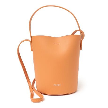 [^ԁF720030103]y25SSz POINT Eybg{g300ml[\E߂̒z[\oPc^̃_ŔVGbg̃V_[obOBRpNgłA}`肠̂Ōڈȏ̗eʂłBV_[Ō|͂ArɊ|nhobOƂĂg₷2WAYdlBY߂ɂJWAɂg₷AfC[Ɋ􂷂邱ƊԈႢȂ̃ACełByYAHKIzi[Lj2014NX^[gBfUCi[Ȃłׂ͂̍₩ȊŐݏofUCAVvŃx[VbNȒɂghVѐSsIȃRNV͂̃uhB[J[\ɂĕiԁFYH-672VCiɊJŔGꂽԁjŐFAFڂ肷\܂Bgp̍ۂ́AWFn̈ߕȂǂƂ̑gݍ킹͂ӂBɓ镨ɂFڂ肷鋰ꂪ܂̂ŁAGꂽWFn͑̑̕܂ɓ铙ӂBi͏Ɩj𒷎Ԏ󂯂܂ƕϐF̋ꂪ܂̂ŁA䒅pyѕۊǂ̍ۂɂ͂ӂBC̉e󂯂J[hނȂǂ𒼐ڃ}Olbgɋ߂ÂȂ悤ӂBJȂǔGꂽԂł̕uAx̍ꏊł̕ۊǂ͐FڂAJrϐFAKт̌ƂȂ܂̂łӂBAR[tƃV~F̌ƂȂ܂̂łӂBipׂɁAAeV^OEl[KmF̏Ap͂舵B