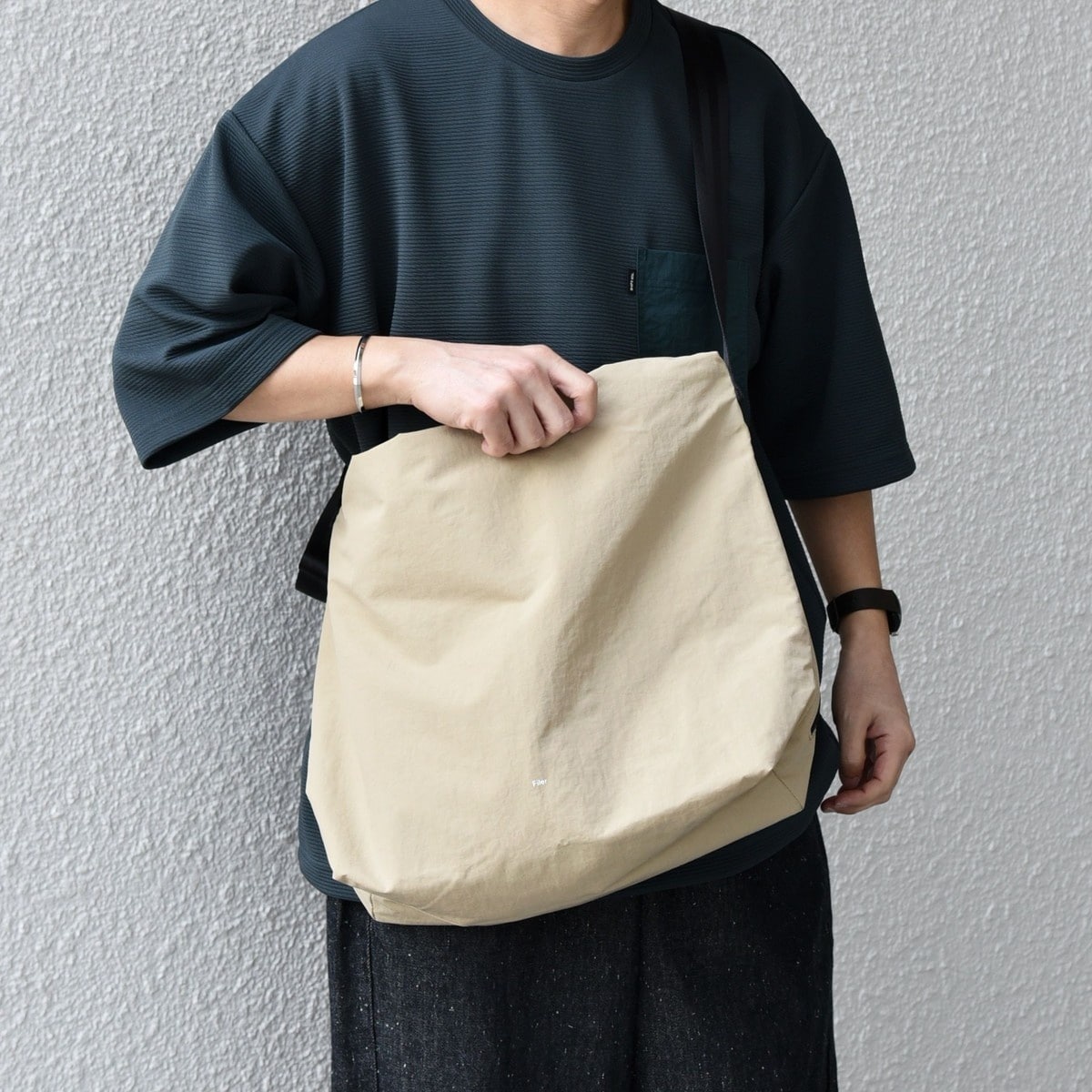 [�}���C]Filer: SIWA �V�����_�[�o�b�O OG-008/�V�b�v�X �G�j�B�iSHIPS any�j �x�[�W��