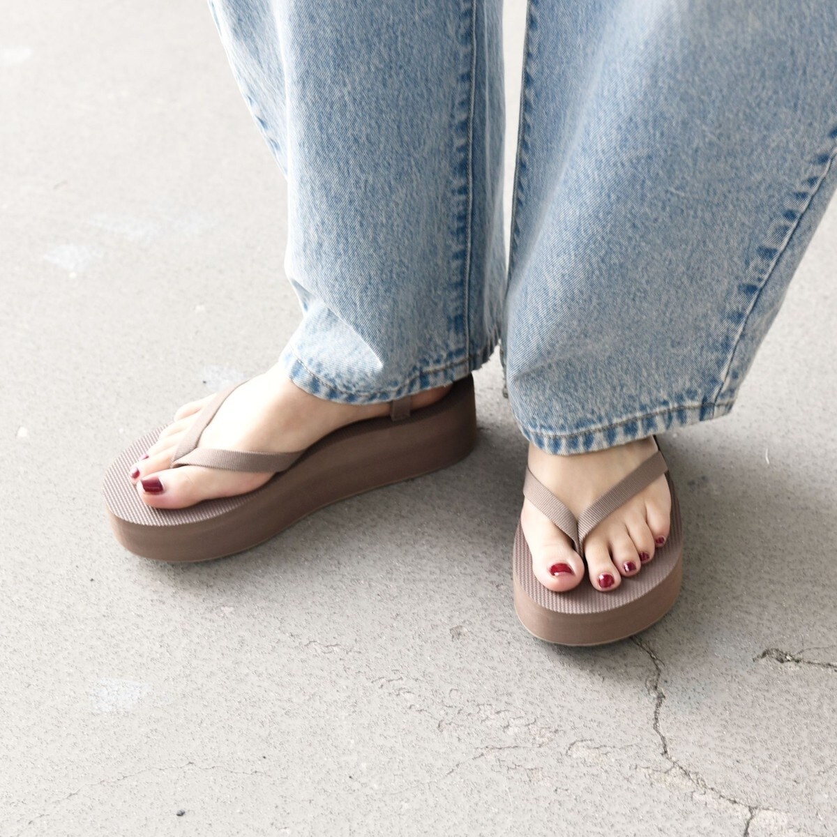 取寄) リヴァイタライン レディース ウェブド サンダル Revitalign