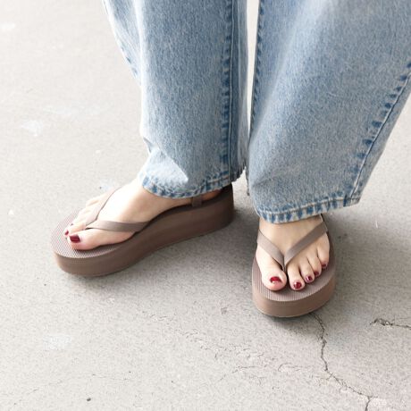 [^ԁF725310048]y25SSzlĆsTevatAt1͎ĂT_oIKȗSnƃfUC˔AtbgtH[T_BؚȃXgbvŁAX|[eBtF~jȕ͋CɁEyȂ̂ŁA^E[X͂ALv⃊][gV[Ȃǂɂ҂̃ACeB-------------------------------------yX^btpRgzsX^btAtb:Ⴂ/:/iTCY:22.5`23.0cm/pTCY:23TCYFfŗĂܐɖ1.5`2cmقǂ̗]TBXgbvŒł̂ŁA߃TCY̕łĂ₷łBsX^btBtb:/:L/iTCY:24.5`25.0cm/pTCY:25TCYFS̓IɃWXgtBbg̃TCYłBׂ߂̃XgbvȂz[h肠A₷Ɗ܂B-------------------------------------yTevaz(eo)1984NAOhLjÏl̎Ⴋo[KChAEŏ߂ăX|[cT_JƂɂn܂܂BuTevav̌_͐ɂ܂B́A̑鑤ʂĂ܂ByVт̏񋟂ŁAAGꂽ肷邱ƂɂĊ댯s^邱Ƃ܂BJACȂǂ̐芪AEghÅɂāAuTo Play (y)v uTo ProtectijvƂ̍lɃuh̊buAlIɂ킽mƃeNmW[̂ƏiJsĂuhłB퐶ɕKv̂Ȃߏȋ@\ȂA@\Ƒϋvɕx񂾃oX̗ǂAEg\[gpĂ̂IłB[J[\ɂĕiԁF1164630SHIPS anyJ[F[J[J[ubNFBLKx[WFCRBOTCg̃J[\LƏi^ÕJ[قȂꍇ܂B܂BTCYZi\Lj͂܂ŖڈƂȂ܂B{[gpׁ̈AAɔjꍇ܂B\߂肢܂BOł̎Be摜́A̓ŐFقȂČꍇ܂Bi̐F́AX^WIł̏ڍ׉摜QƂBipׂɁAAeV^OEl[KmF̏Ap͂舵B摜̏i̓TvłBۂ̏iƎdlAHATCY኱قȂꍇ܂B