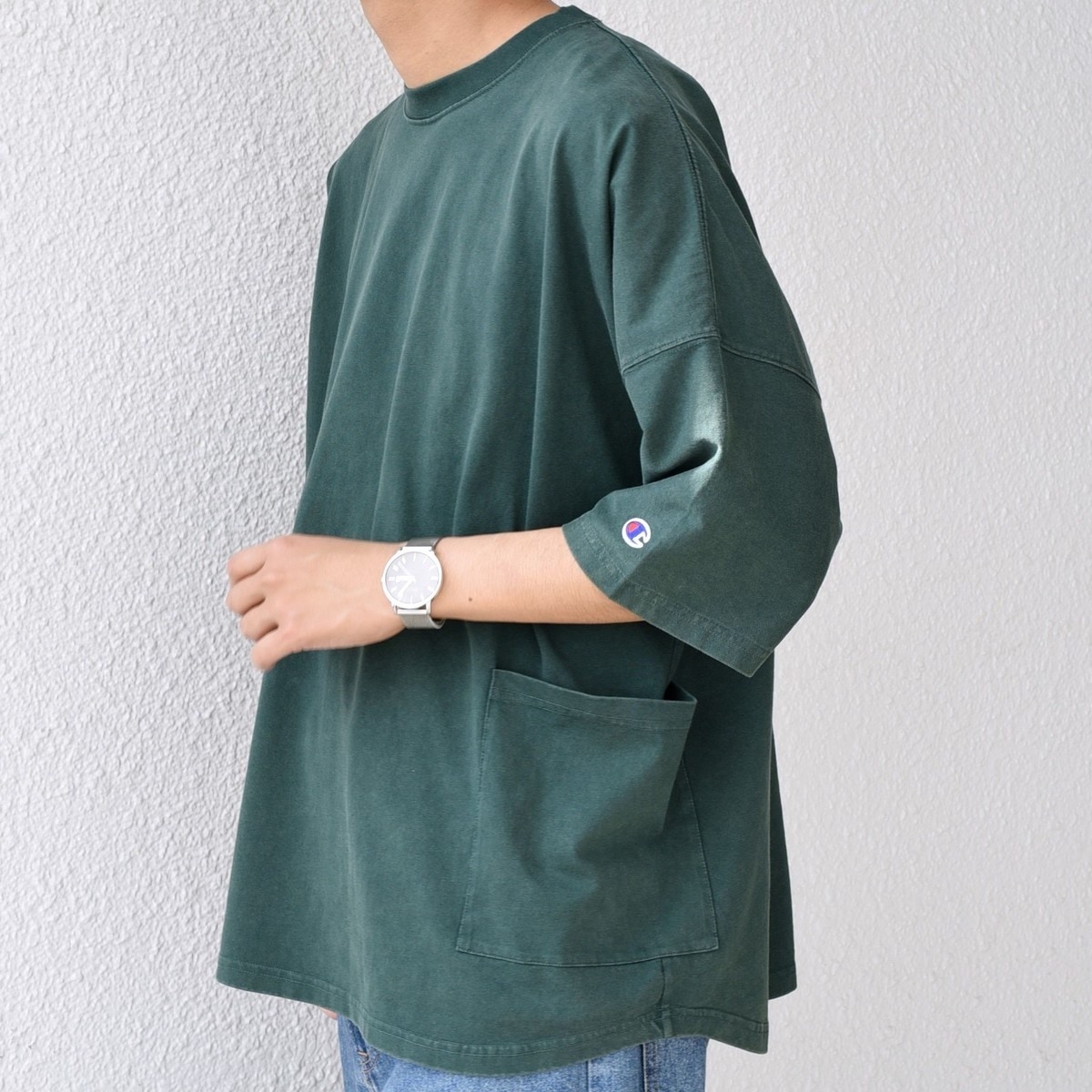 【CHAMPION×セサミストリート】RW クルーネックスウェット B&E CHAMPION×セサミストリート】RW クルーネックスウェット B&E