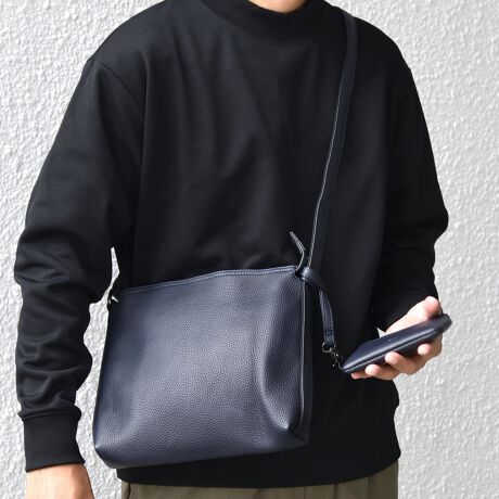 ショルダーバッグ（メンズ）