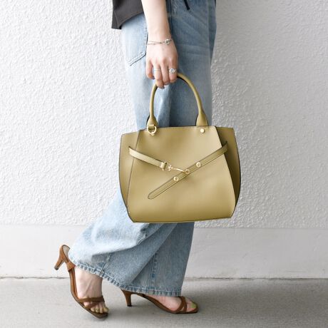 [^ԁF720000111]y25AWz POINT EV_[Xgbvttgؚ̉ȃxgiĂnhobOBO\ȃV_[Xgbvt2WAYdlŁAV[ɍ킹Ďg\BV}OlbgtŒgÂ炭AobN{̂Â炢т傤tȂ̂|CgJ[OƐꂽVGbgŁAşvXĂ܂B̏íACAGꓙŐF邱Ƃ܂BAnhti𖳗ɈȂŉBɃVi[AxW͂gpɂȂȂŉBOł̎Be摜́A̓ŐFقȂČꍇ܂Bi̐F́AX^WIł̏ڍ׉摜QƂBipׂɁAAeV^OEl[KmF̏Ap͂舵B摜̏i̓TvłBۂ̏iƎdlAHATCY኱قȂꍇ܂B