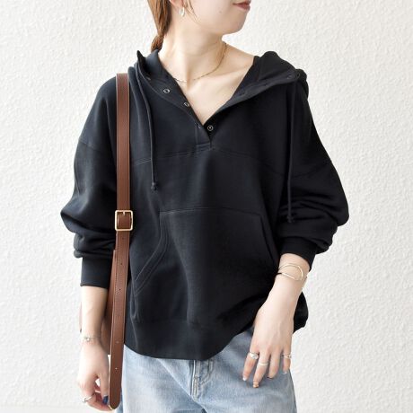 [^ԁF722060022]y25AWzVF́uCgO[vƁuuEvoIIqfUC|CgrƂI[o[TCỸVGbgƁA\tgȔG肪͂̃XEFbgt[fB[BAmbNv킹OẴXibv{^ƁAtg̑傫߂̃|Pbg|CgBt[h̓hXgdlȂ̂ŁAiĒȂ̂ghālbN̊JCi[𒅂ĔoAVc^[gƂ̃C[h₷fUCłBqbvɂ郋[YȃVGbgŁAX^CO̎ɂȂĂ܂BqnEfނ̃|CgrEƒ\i@OKj悢݂Ə_炩𕹂USARbg̗NёfނgpBqR[fBl[gȆrfj`mƍ킹ăJWAɂ͂Afނ̃RgXg^CgXJ[gEXbNXƍ킹~bNXX^C߁B{^̊Jňۂς̂ŁA炵钅Ȃ܂BAE^[WPbgɃCi[Ƃăt[hoX^COfGłB-------------------------------------ň݁FԐLkFLF򊴁F􂢁F@-------------------------------------Oł̎Be摜́A̓ŐFقȂČꍇ܂Bi̐F́AX^WIł̏ڍ׉摜QƂBipׂɁAAeV^OEl[KmF̏Ap͂舵B摜̏i̓TvłBۂ̏iƎdlAHATCY኱قȂꍇ܂B