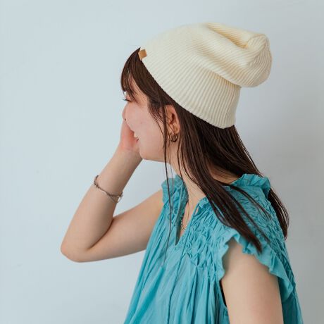 [^ԁF718500004]̂܂ܔĂ܂Ԃăr[j[ƂĔĂlɂȂ2WAYb`LbvyfޓzRbg܂ޕ̑fނuhngpA^ĈȊO3V[YfފłBu̒ߕt͊ɂAȂ▭ȃtBbgŁA_炩KȔSnĂ܂ByfUCzVvŔėp̍fUCɁAS̃sXl[ANZgƂăvXb`LbvB̂܂ܔ̂͂A܂Ԃăr[j[ƂĒpł2WAYdlƂȂĂ܂B܂Ԃɔꍇ́Ȁキ炢܂Ő[Ă悵Ał̐ۂœ܂ĔĂ߁B肷AꂢȃVGbgɂȂ悤ו܂Œd˂܂B܂Ԃꍇ́A܂Ԃ󂭂ΒԂ̃jbgXA܂Ԃ[΃r[j[ƂĔ邱Ƃł܂B4`6cmقǂŐ܂ԂƃoX悭邱ƂłA߂łB̓̋CR[fBl[gɍ킹āA܂܂ɃAWy߂֗ȃjbgLbvłIyӎzipׂɁAAeV^OEl[KmF̏Ap͂舵BBeɂ̓p\REX}[gtHȂǂ̉{ɂāAۂ̐FƈقȂČꍇ܂B@i̐F͏iP̂ŎBe摜QƂB摜̏i̓TvłB@ۂ̏iƎdlAHATCY኱قȂ\܂B