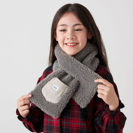 [^ԁF738370001]fނœ~ɑ劈IfUCɂ݌^}t[yfޓzRRƂ݂̂{AƁAG̗ǂt@[gpBۉɗDĂ芦G߂ɗꖇłBƒŎ􂢂ł̃eiX\łByfUCz[N̂|PbgANZgɎꂽAVѐŜ郊o[Vu}t[B݌^̂߁A[₷΂Ȃ̂ʂ̓LeBOdĂŁAuhS肰Ȃ{Ă_|CgBCR[fBl[gɍ킹ăo[VuŊy߂A\ȈꖇłB[J[iԁFLA0618yӎzipׂɁAAeV^OEl[KmF̏Ap͂舵BBeɂ̓p\REX}[gtHȂǂ̉{ɂāAۂ̐FƈقȂČꍇ܂B@i̐F͏iP̂ŎBe摜QƂB