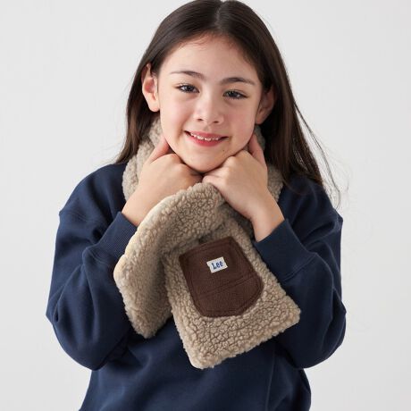 [^ԁF738370001]fނœ~ɑ劈IfUCɂ݌^}t[yfޓzRRƂ݂̂{AƁAG̗ǂt@[gpBۉɗDĂ芦G߂ɗꖇłBƒŎ􂢂ł̃eiX\łByfUCz[N̂|PbgANZgɎꂽAVѐŜ郊o[Vu}t[B݌^̂߁A[₷΂Ȃ̂ʂ̓LeBOdĂŁAuhS肰Ȃ{Ă_|CgBCR[fBl[gɍ킹ăo[VuŊy߂A\ȈꖇłB[J[iԁFLA0618yӎzipׂɁAAeV^OEl[KmF̏Ap͂舵BBeɂ̓p\REX}[gtHȂǂ̉{ɂāAۂ̐FƈقȂČꍇ܂B@i̐F͏iP̂ŎBe摜QƂB