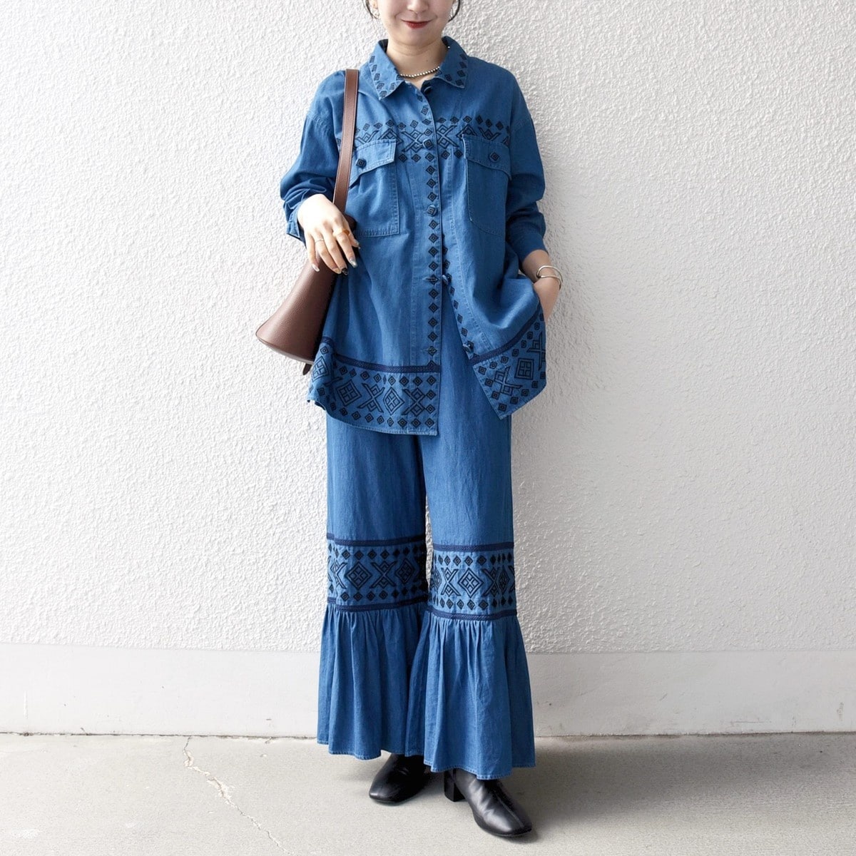 シップス エニィ（SHIPS any）/bon_meur:〈洗濯機可能〉エンブロイダリー ギャザー フレア デニム イージー パンツ bon_meur:〈洗濯機可能〉エンブロイダリー ギャザー フレア デニム