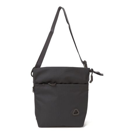 [^ԁF718400029]ghƁgVԁhV[Xɂ TXeiuTRbVyfޓzybg{g烊TCNčꂽnAgȂŉH{ĂAYߒŎgp鐅AwiACO2roʂ啝ɍ팸AfUCA@\ɗDꂽobOƂȂĂ܂ByfUCzuƁvƁuVԂƁvV[XɍsANGCeBuɐl̂߂ɐ݌vꂽobOBtgɂ|PbǵAƎLJ{bV|PbgőŜpbƌ邽߁ÂTԂȂAXgXt[ȎdlłBC|PbǵA蒠^ubgۂTCYBEɁA^b`ŃobNÔ|CgłBVvȃfUCȂA@\Ǝ[͂˂낦obOƂȂĂ܂BɁA^OQRR[hXL邱ƂŁAEiECO2̍팸ʂmFłAւ̔zg鉻hA̎ɊYTXeBiuȃobOƂȂĂ܂B[J[i: A3-UF103SCyuF/[GtzȂ̓̂ƂXgXBāA̒nւ̃XgXBuF͂ȑzAuFreedom=RvuFunction=@\vuFuture=v3́uFvRZvgɐ܂ꂽCtX^CuhłBԂꏊAɔꂸANGCeBuɐ邠Ȃ̂߂ɁBȂƎxĂ邱̒n̂߂ɁByӎzipׂɁAAeV^OEl[KmF̏Ap͂舵BBeɂ̓p\REX}[gtHȂǂ̉{ɂāAۂ̐FƈقȂČꍇ܂Bi̐F͏iP̂ŎBe摜QƂB