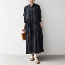 《追加予約》SHIPS any:〈手洗い可能〉ドット バンドカラー プリーツ ロング ワンピース