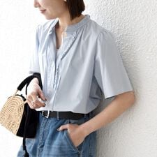 《予約》SHIPS any:〈洗濯機可能〉タイプライター フリル スキッパー パフ ブラウス