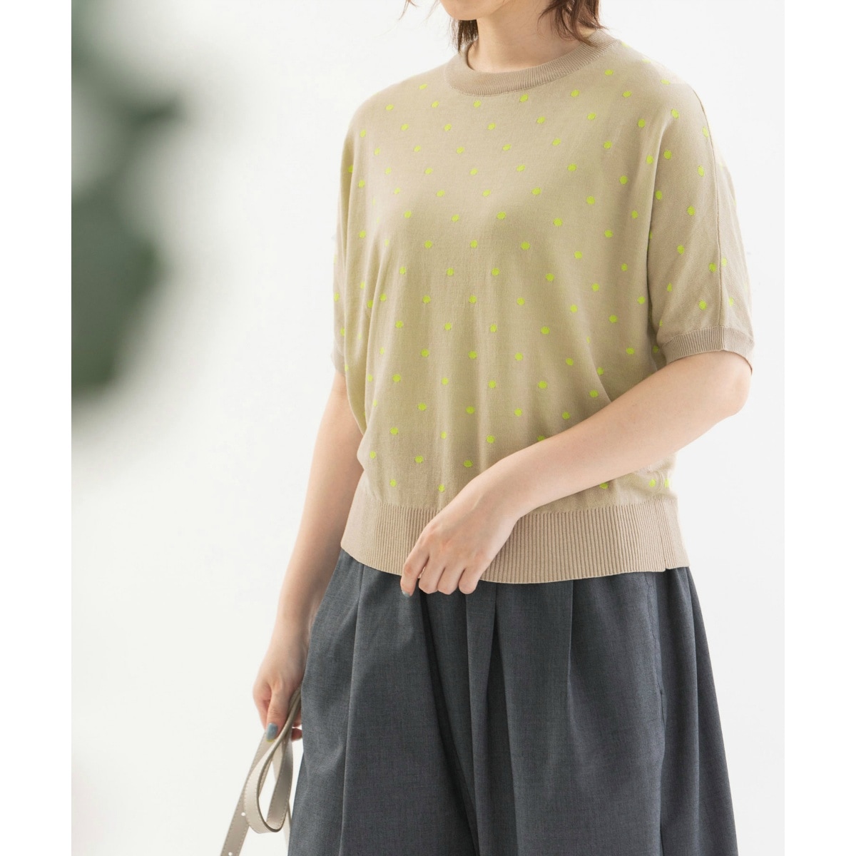 ベーシックVネックニットプルオーバー | ドゥ アルシーヴ(Doux