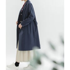 変形セーラーカラーナイロンコート