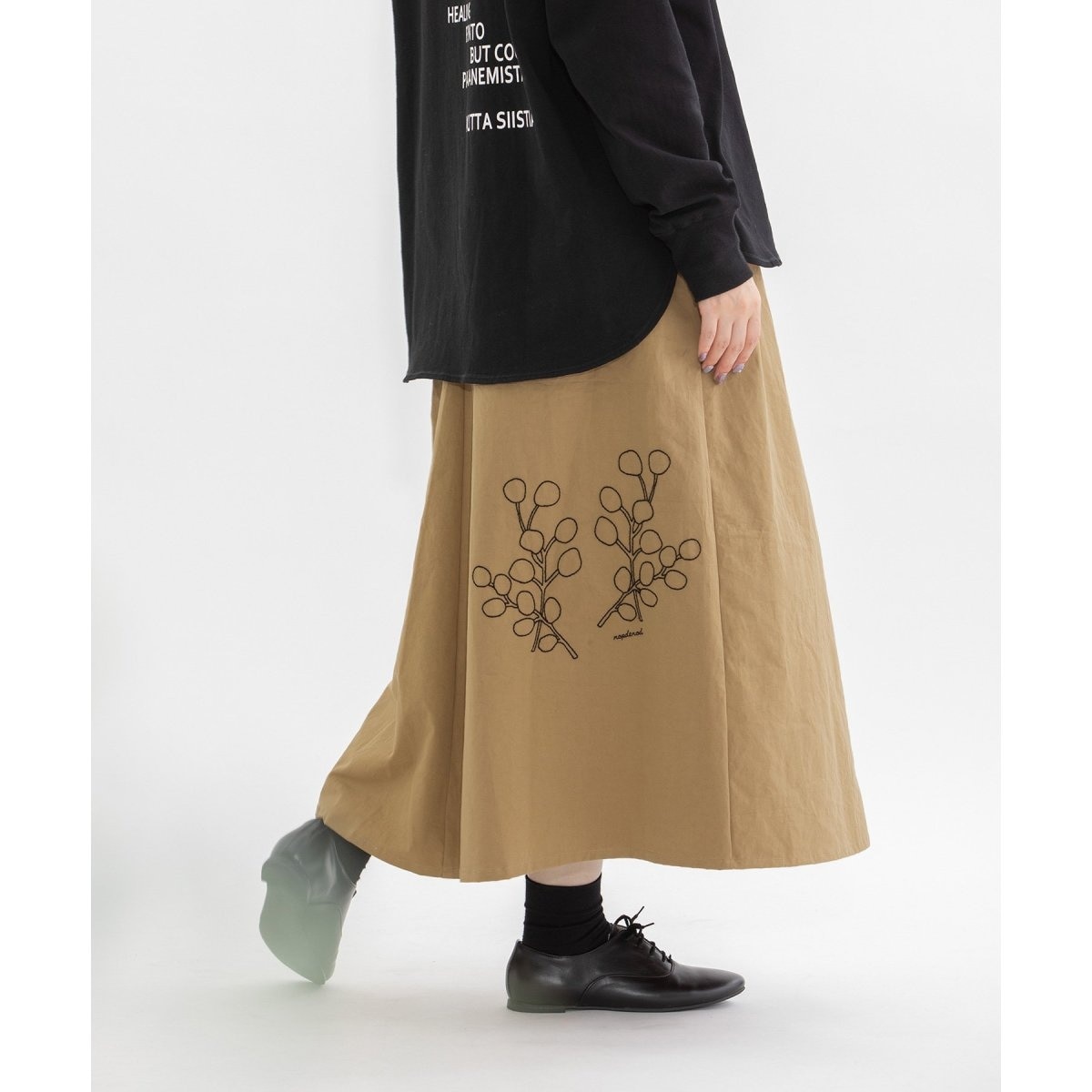 コットンツイルユーカリ綿刺繍スカート | ノップドゥノッド(nop