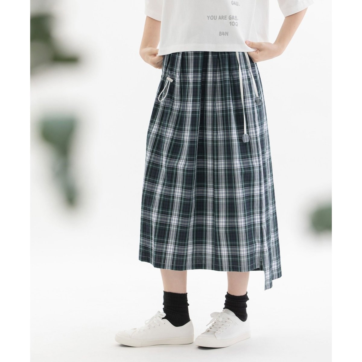 リネンレーヨン裾パネルポルカタックスカート