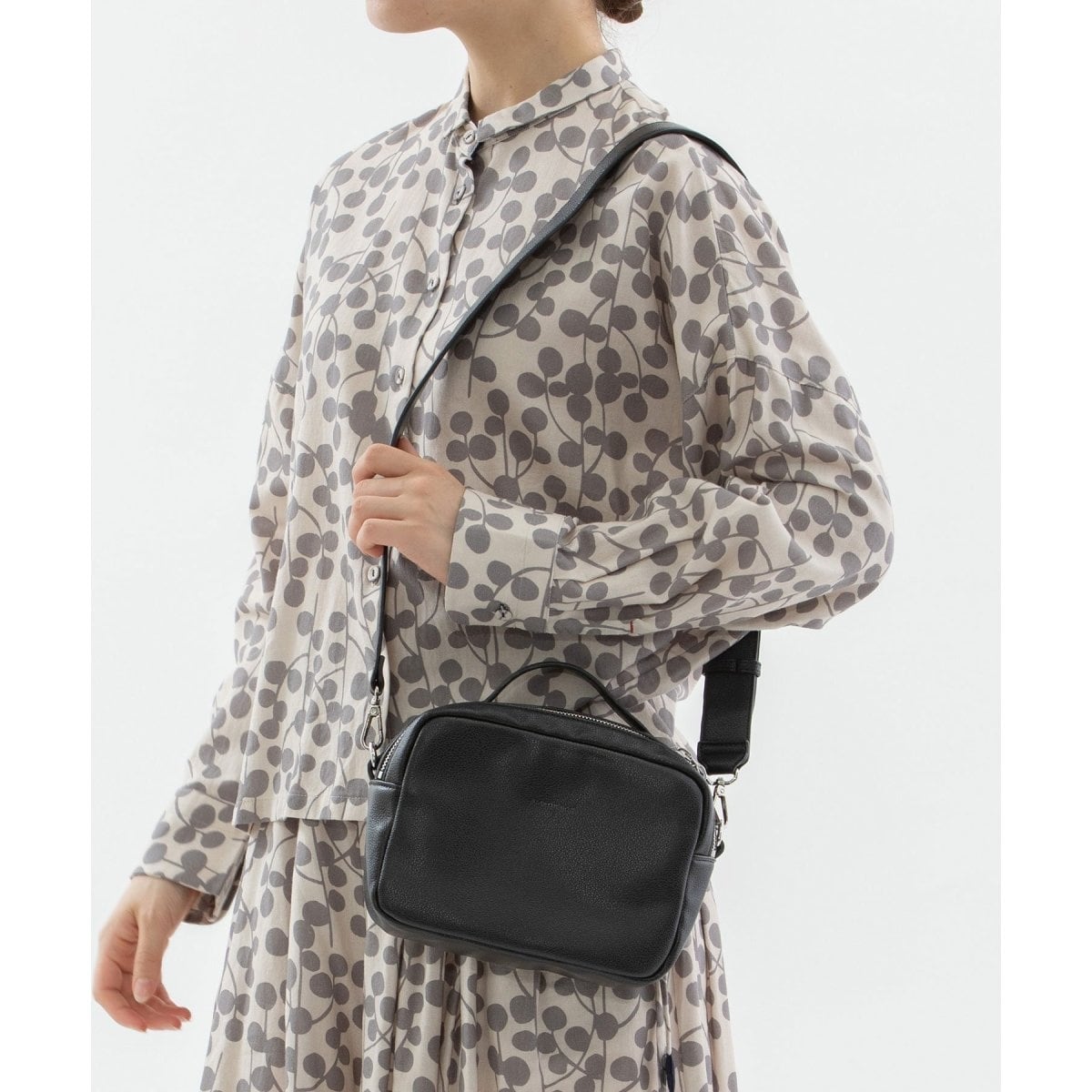 スクエアレザーポシェット | ノップドゥノッド(nop de nod) | マルイ