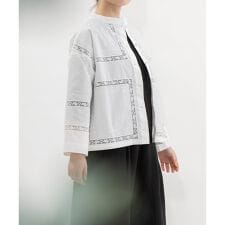 ハンカチ風刺繍2wayボトルネックブラウス