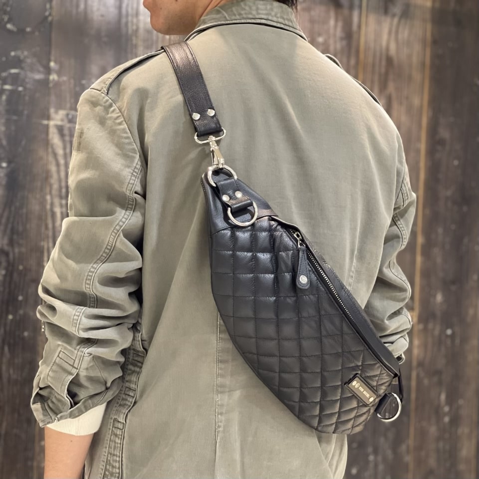 bag【AULENTTI/オウレンティ】キルティングレザーボディバッグ