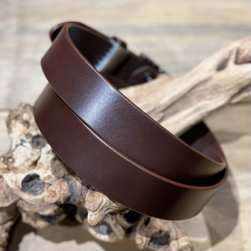 オイルレザー 1枚革 ベルト / 35mm幅 / BKバックル / 牛革 | WH1953