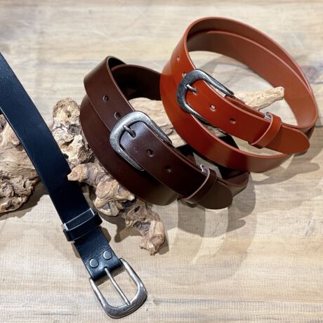 [^:BE-030]ErWlXJWAɂߊvɂƃIC܂܂邱ƂŁAȂ₩ƌ򊴂vXꂽPvivj̃xgBxg͂R.TcmŁAXbNXTGpcȂǗs̃{gɂQBJ[WJx[VbNJ[Ȃ̂ŁArWlXV[ỸJ[ɍ킹₷ArWlXJWAe[NɂIXXłB́A킹vł͂ȂPvׁ̈ANgƂŊv݁AƐ[݂Ă܂BobÑ͉VvfUCɂACȂR[fBl[gɃ}b`܂B܂AobN̓{^ŊȒPɎOłAȂ̃JX^}CYy݂܂BEvgPXTR@-WINS HOUSE ASSOCIATION-Ƌɐ₦ω𐋂hshAL[U[ɑ΂āAVX^CVĂĂWpuhB񌴓_ł镨ɂËuvhmr@gntrdv̖̂ƁhhтĂ܂B{íAHAND CRAFTɂĎRȕ𐶂{vgpiłBfނ𐶂悤ɕ\ʂ̐F~߉HŏɂƂǂ߂ĂׁA̐FFڂA܂J␅Cɂ胀o肷鎖܂BZ̒[ɂĂ̓J[̃C[WقȂꍇ܂