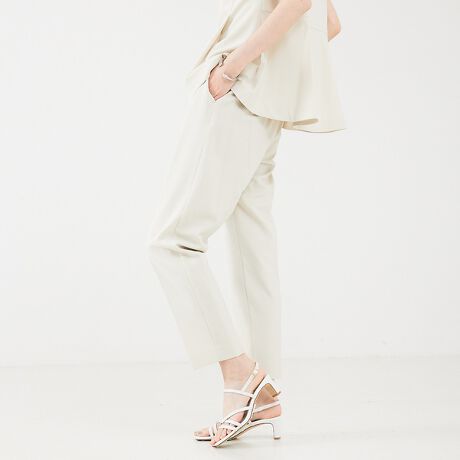 [^ԁF72489950191]ƃV[ׂĂ܂IyGjfCJZbgz`anyday cassette`邾Ō܂Aabahouse mavie̐lCV[YIfނ̃ACeRɑgݍ킹΁AdZj[܂łƃV[Ƀob`IyDesignzZ^[vX̃pc͋rʂƍ׌̗DGACeBҏ͏[߂ōۂȂꂽVGbgłBƊ˔IItgVGbgpcłByFabriczƒł\BXgb`̂fށBEGXgSdlȂ̂ŃXgXt[ȗSnłBȂnŃI[V[Yg܂ByStylingzZbgŒpoWPbguEXȂǃV[YłpӁBƂɃZbgł΁Al̂܂܂ȃV[Ŋ􂷂鎖ԈႢȂłB@