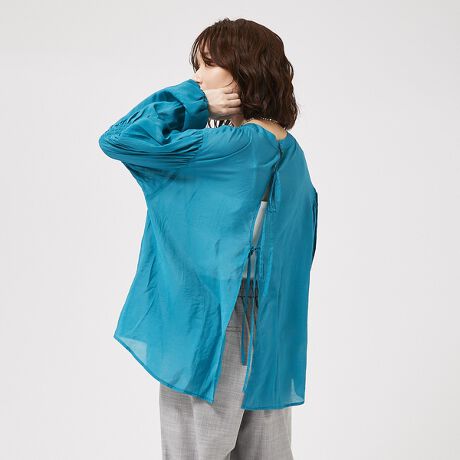 [^ԁF72509010706]yDesignzLfB[X[uڂVA[uEXBn̕RŌŊJ߂łdlȂ̂Ō냊{ɂĔw̔y񂾂A{OɂĐDƂĂg1łBȂVA[ƗAVvȋ݌̃oXŊÂȂ̂B̃SŃX[ũVGbg̕ωy߂܂ByFabricz悢ŃVA[ȕł₷nBƂĂŷŒʔNp\łByStylingzPiȂC̃X^COŃLCڃV[ɂxXgWAWXJȂǂ̃Cɂ߂łB