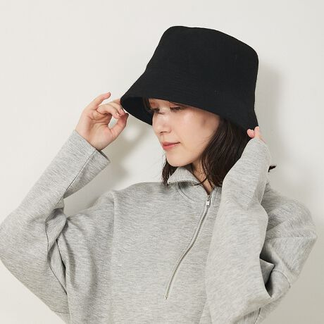 [^ԁF72519460048]yDesignz[߂̃oPbg^nbgB▭Ȓ̃uƑ܂ĂۂĂƂtH͏ʂLCڂJWA܂ŁALX^COɂȂꊴvXĂ܂ByFabricz\ʊ̂E[100fށByĒ悢݂ŒgyStylingzy߂̑fނAƂ̃ACeƑJWAR[fłAWPbgxXgƃObƂxAbv܂I