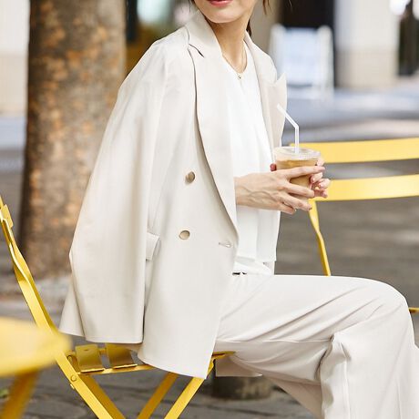 [^ԁF72519980194]ƃV[ׂĂ܂IyGjfCJZbgz`anyday cassette`邾Ō܂Aabahouse mavie̐lCV[YIfނ̃ACeRɑgݍ킹΁AdZj[܂łƃV[Ƀob`IyDesignzق̂芴Ɣ\AV[ɑΉ▭ȃTCYBy̑傫A{^̃J[ȂǍו܂ł܂BnŃI[V[Yp\BIP[Wʋ΁AJWA܂ŕLX^COɊ􂵂܂ByFabriczn̂ȂnlC̑fށB􂢉\łByStylingzPiőlJWAɂ͂Afނ̃pcƍ킹ăZbgAbvɏôŁAItBXZj[V[ɂԈႢȂłB