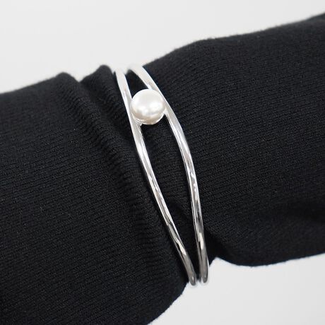 [^ԁF72529460006]yDesignzؚȃCƑ嗱Wp[iȃoOB킹镞I΂Aꂾőlȕ͋CCɃvXĂ܂BymaterialzKɂAɂɋT[WJXeXBiT[WJXeX͒AM[łASĂ̕ɓK̂ł͂܂Bj