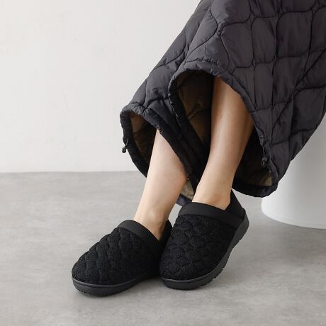 [^ԁF72519462002]yDesignz𓥂ł2WAYdl̃JWAV[YBAbp[̓LeBOfނŃvXA菗炵fUCɂȂĂ܂BLLƌOb^[X^COɉ؂₩炵Ă܂ByStylingz\bNXR[fŃXJ[gɍ킹ƃ^E[X͂AAEghAItBXȂǂ̎ɂ߁IyMEI(C)z1970NAAJOJtHjAB gHuntington Beach(neBgr[`)hŒa܂BʂȃJ[pbgAfUCAy@\̂WEARWJB܂܂ȃANeBreBV[Ńt@bVyނ߂ɍꂽuhłB@iƊOɋLڂĂTCY\ĹuMvuLvɂȂĂ܂BuMv38uLv40ƂĂmFB