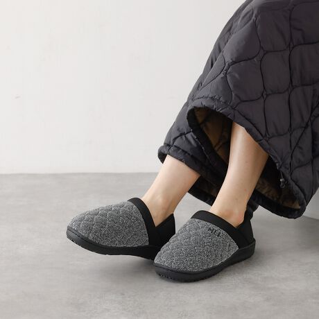 [^ԁF72519462002]yDesignz𓥂ł2WAYdl̃JWAV[YBAbp[̓LeBOfނŃvXA菗炵fUCɂȂĂ܂BLLƌOb^[X^COɉ؂₩炵Ă܂ByStylingz\bNXR[fŃXJ[gɍ킹ƃ^E[X͂AAEghAItBXȂǂ̎ɂ߁IyMEI(C)z1970NAAJOJtHjAB gHuntington Beach(neBgr[`)hŒa܂BʂȃJ[pbgAfUCAy@\̂WEARWJB܂܂ȃANeBreBV[Ńt@bVyނ߂ɍꂽuhłB@iƊOɋLڂĂTCY\ĹuMvuLvɂȂĂ܂BuMv38uLv40ƂĂmFB