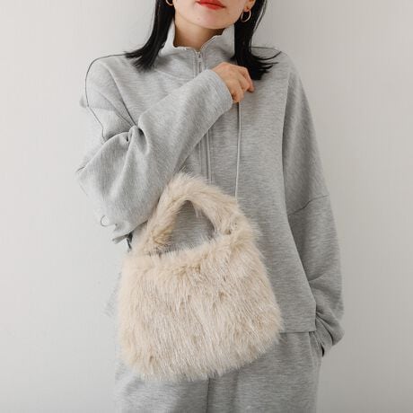 [^ԁF72519461002]yDesignz^Xgbvt@[~jobOBy_炩̂ŉו̏oꂪ₷łByFabriczAё߂̃tFCNt@[fގgpBJ}OlbgA|PbgByStylingzJWAȃX^CO̒߃|Cgɂ߁BvtF~jȃR[fɂۂȂn}܂B