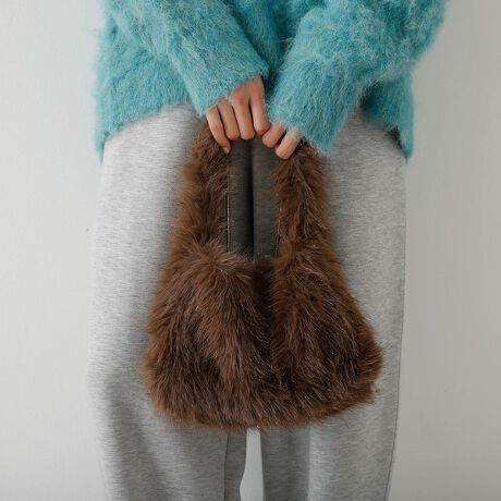 [^ԁF72519461002]yDesignz^Xgbvt@[~jobOBy_炩̂ŉו̏oꂪ₷łByFabriczAё߂̃tFCNt@[fގgpBJ}OlbgA|PbgByStylingzJWAȃX^CO̒߃|Cgɂ߁BvtF~jȃR[fɂۂȂn}܂B