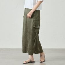 【着回し抜群】カーゴディテールサテンスカート