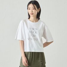 【A NEW LOOK FOR NEW DAY】ラメプリントTシャツ