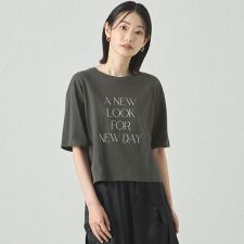 【A NEW LOOK FOR NEW DAY】ラメプリントTシャツ