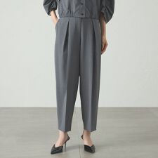 【着用シワ軽減/セットアップ対応】タックフォルムパンツ