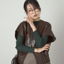 【着回し抜群】レザーライクジレ