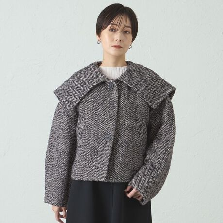 [^ԁFN5A04635__]yCAST:LXgR 2025NH~ACezyDesignz傫߂̋݃fUCLb`[ȃV[gR[gB݂̂cC[hnŁA_ȕ͋CY܂BɃ^bN邱ƂőS̓IɊۂVGbg\Ă܂B\nƗn̊ԂɔȂĂ̂ŕۉQłByFabriczƓȃcC[hfނɁAIȌy₩˔E[cC[hfށB傫߂̃w{ۓIŁA~̃R[gfނƂđ݊AߓxɔhɂȂȂ▭ȃoXĂ܂ByStylingz1ŃT}ɂȂfUCBF􂢕sFȂLkF萶ňFߒpԁFHA~̏i̓Tvł̎BesĂ܂Bۂ̏iƃC[WATCYAi\AYقȂꍇ܂BXyщOł̎Be摜́A̓ŐFČꍇ܂Bi̐F́AX^WIBẻ摜QƂB