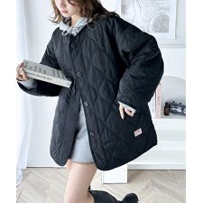 クラシカルエルフ(Classical Elf)の【2025AW新色追加】《JaVaジャバ コラボ》大人のこなれ感。ノーカラーキルティングコート