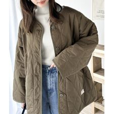 クラシカルエルフ(Classical Elf)の【2025AW新色追加】《JaVaジャバ コラボ》大人のこなれ感。ノーカラーキルティングコート