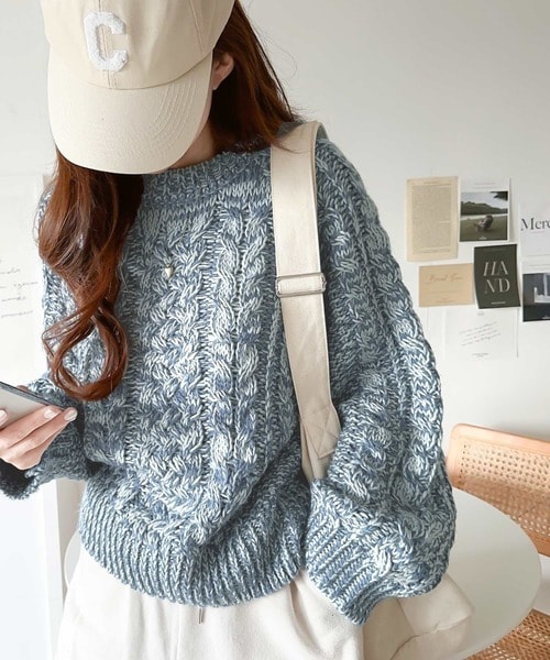 【mily bilet】上品に華やぐ一枚。襟刺繍柄編みビッグ襟ニットポロシャツ(長袖) mily bilet】上品に華やぐ一枚。襟刺繍柄編みビッグ襟ニット