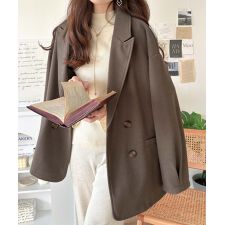 クラシカルエルフ(Classical Elf)のONもOFFもキマる。こなれ感漂うフェイクウール素材ダブルテーラードジャケット