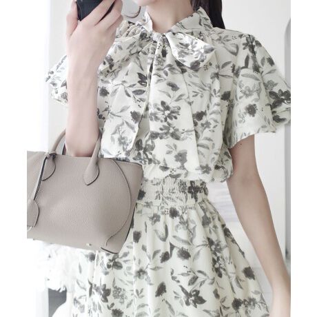 [^:MI1139060]؂₩ƗD낳˔{E^Cԕts[X̓oIĨs[X́AV[Y킸؂₩ȃX^Cyނ߂̈ꒅłBR[fBl[g̎ƂĐāAʂȓɑfGɍʂ邨`܂IpointEQtEʒԕfUCE{E^Cdl̃lbNfUCEEGXgV[Odetail񌳂悭Jo[olbNfUCƃ{E^Cdlŏ炵ہB̓{[̂2tőltF~jȉ炵oB؂₩ɉo{E^CANZgɁIVvȂƂ݊A炵Ă܂BтɗhtDȈۂ^AVvȃX^CɂʊvXĂ܂BAC{[x[X̐ʒ̉ԕȂ肷Al̕iiۂȂAAtẴtbVȕ͋Cy܂Ă1łB܂AEȒPȃEGXgV[OɂĎRɃtBbgtA[VGbĝꃏs[XłB@fabriccccccccFFʐLkFnF|PbgF@F􂢉cccccccڂ@͏i^OQƂBcoordinateEGXgƃtBbgAOXJ[g̓GKgɍLtAVGbgA炵Cۗ܂BJWAȂofBi[Ap[eB[V[ɂ҂B킹鏬V[YŁAlXȃX^CɃAW\ł1ł̒p͂Aɂ̓jbgR[g͂A͂ꂢ߂ȃpvXZNg邱ƂŁAꂽX^CɎdオ܂Bґɑl̂yłIymily biletƂ́z"ƎR Ƃ킢 ƎDɂȂ" Ȋ肢uhBgh~x[VbNɁuK[[vmixA҂ÂRZvgB~t@bVyɊy߂āAv킸VFAȂAƂ߂ACeĂ܂B̃j^[ɂA摜̐FƑقȂꍇ܂B