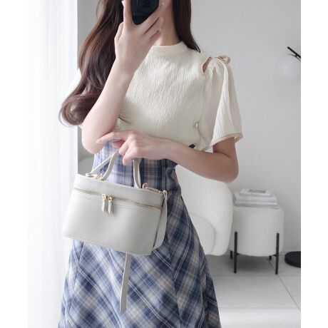 [^:MI1139066]l̏iّۗfރhbLOX^CBNVJȃ[XAbvfUCAl̏iۗ܂BVA[ȑfފƃgȃ`FbN▭ɒaAtĂɂ҂̃hbLOs[XłBy₩ȒSny݂ȂA؂₩ȃVGbgo܂BpointEّfރhbLOs[XEzFpCsŇJtA[EobNEGXg̃[XAbvdetailgbvX̓v[cH̃VA[ȃN[vfނŁAXJ[g̓gȃ`FbÑtAXJ[g̃hbLOs[XBՂƂtA[X[uA炵āAJ邱ƂŐ▭Ȕo܂Bv`nClbNŏiȔzF̃pCsOƃ{fUČJ̃tA[X[utF~jInCEGXgŐ؂ւ`FbÑXJ[ǵAEGXgobN[XAbṽNVJfUCłBӂ芴̂gbvXɌ냊{ŊȒPɃEGXg}[NłX^CAbvfUCBtĂɊłAeɃWbp[tȂ̂ŒEyłBfabricgbvX̓v[cH̃VA[ncccccFFLkFȂnF@|PbgFȂ@F􂢉cccccڂ@͏i^OQƂBcoordinateJv[cuEXhbLO`FbNs[X́AtĂ̂₩ȓXɂ҂̃ACełB̃s[Xɍ킹̂́AVvȃXgbvT_Ay₩ȃtbgV[YB߂̂obOAVbNȃg[gobOōFƁAwIVxAbvI܂AAE^[ɔ̃J[fBKHD邱ƂŁACɂΉł̂ŁAt̔ɂSłBJWAȃf[gAFlƂ̃`Aɂ͂ȃCxgɂ҂Ȃ̂̃s[XBV[YXŒpł郋bNXɁAMăR[fBl[gyłIymily biletƂ́z"ƎR Ƃ킢 ƎDɂȂ" Ȋ肢uhBgh~x[VbNɁuK[[vmixA҂ÂRZvgB~t@bVyɊy߂āAv킸VFAȂAƂ߂ACeĂ܂B̃j^[ɂA摜̐FƑقȂꍇ܂B