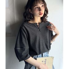 華奢見えを叶える！前後2wayランタンスリーブミニボーダートップス（５分袖）